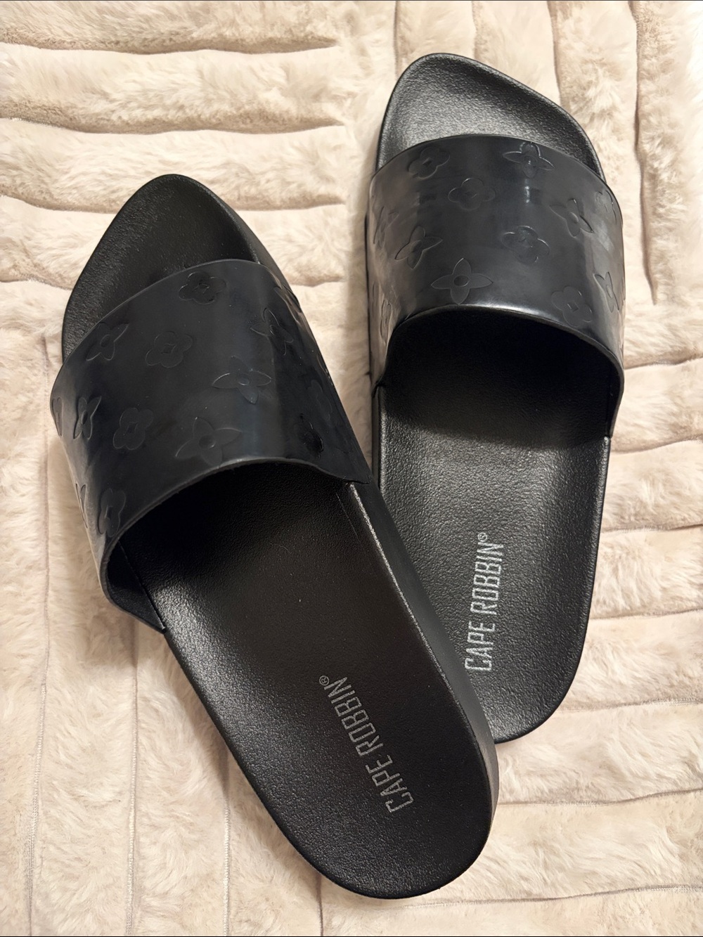 Cape Robbin Black Embossed Slide Sandals - Picture 3 of 7